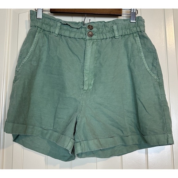 GAP Pants - GAP Khakis womens Linen cotton green high rise cuffed shorts sz 6 beachy resort